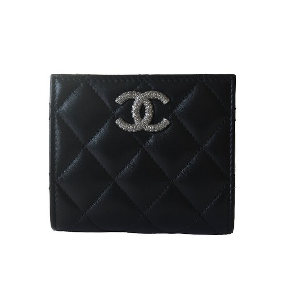 Chanel CC Quilted Compact Bifold Wallet Black - Picture 1 of 3
